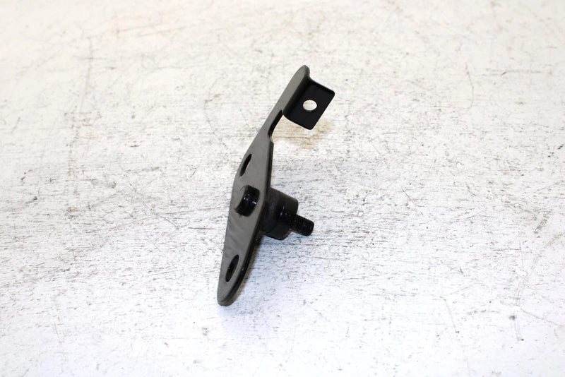 1990 Yamaha Phazer Ii Oem Front Lower Right Motor Mount 87F-21418-00-00 SY16