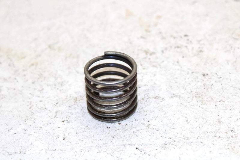 1999 Yamaha  Grizzly Oem Rear Shaft Coupler Spring 90501-260L6-00 AY47