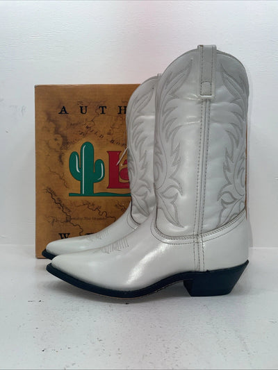 New Women’s White Laredo Cowboy Boots. 5743 8.5 8 1/2 M. 16-102