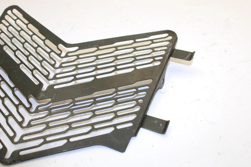 2005 Yamaha Rs Vector Oem Front Hood Screen 8ES-77134-00-00 SY96