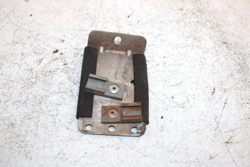 02 Ski-doo Grand Touring 500 Oem Connector Bracket 515175738 SS24