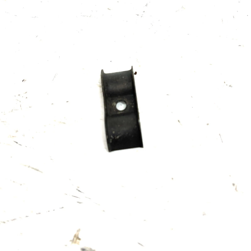 87-90 Yamaha Moto 4 OEM Oil Cooler Line Mount 90462-10066-00 AY57