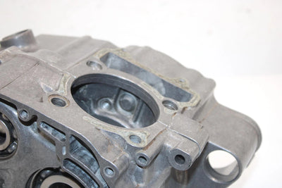 86 Yamaha  Moto 4 Yfm200dxs Oem Crankcase 1NU-15100-00-00 AY2