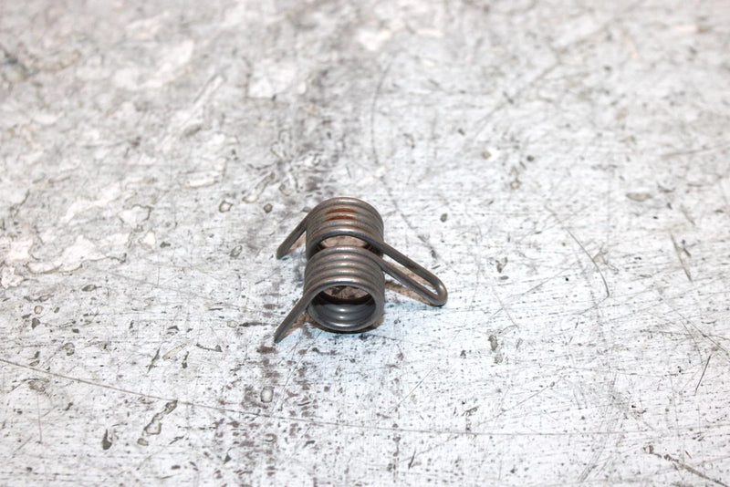 2006 Polaris Sportsman 500 Oem Passenger Seat Spring 7041623 AP186