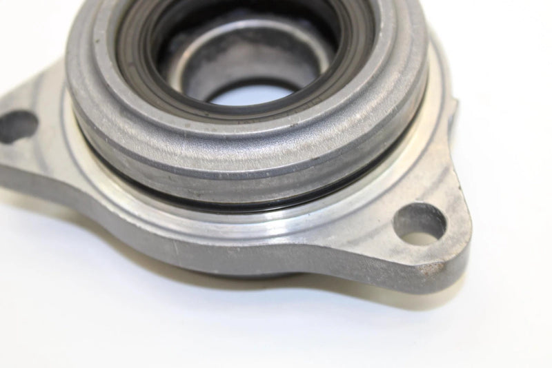 07 Yamaha Phazer Oem Chain Case Lower Bearing Housing 8GC-47633-00-00 Q1556