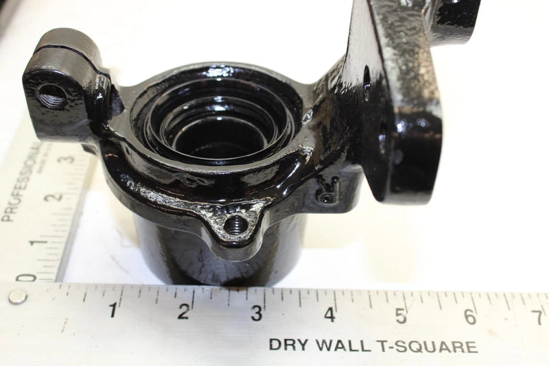 95 Suzuki Quadrunner 250 LT4WD OEM Front Right Knuckle 51231-19B01 AS17