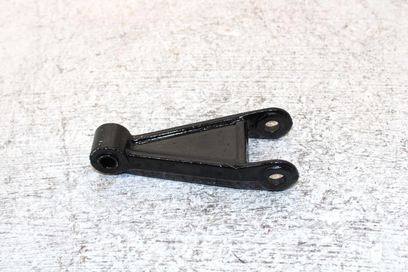 91 Yamaha Exciter Ii 570 Liquid Oem Front Lower Spindle Arm 8M6-2382F-00-00 SY24