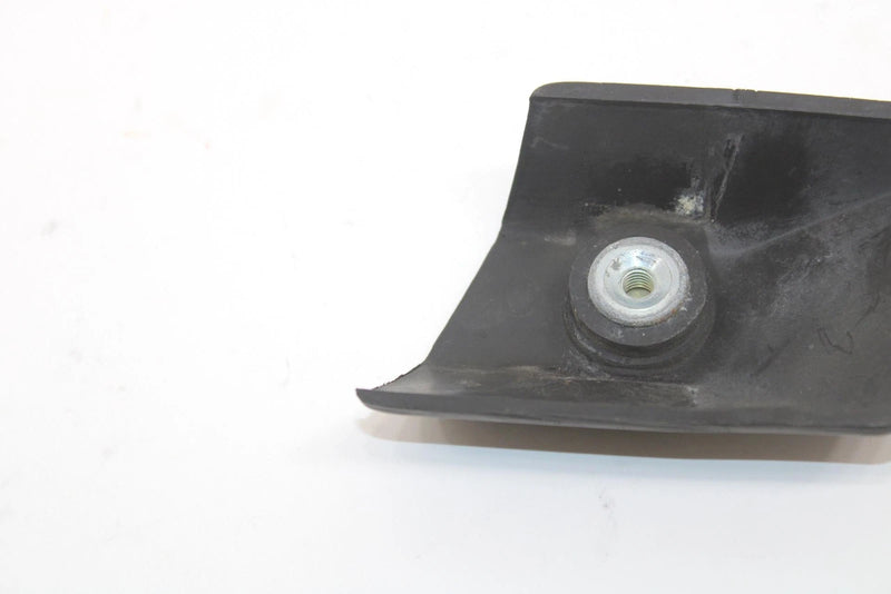 1988 Yamaha Xlv Oem Front Left Bumper End Cap 8N8-77523-00-00 SY128
