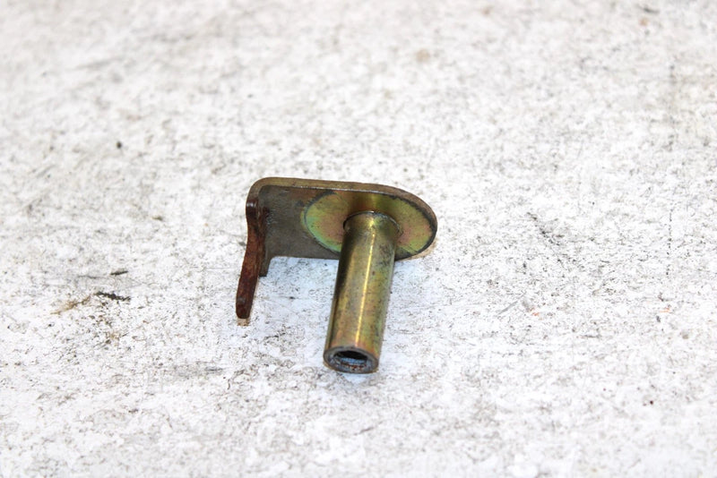 2000 Honda Trx 250 Recon Oem Exhaust Mount Nut 50607-HN1-A70 AH52