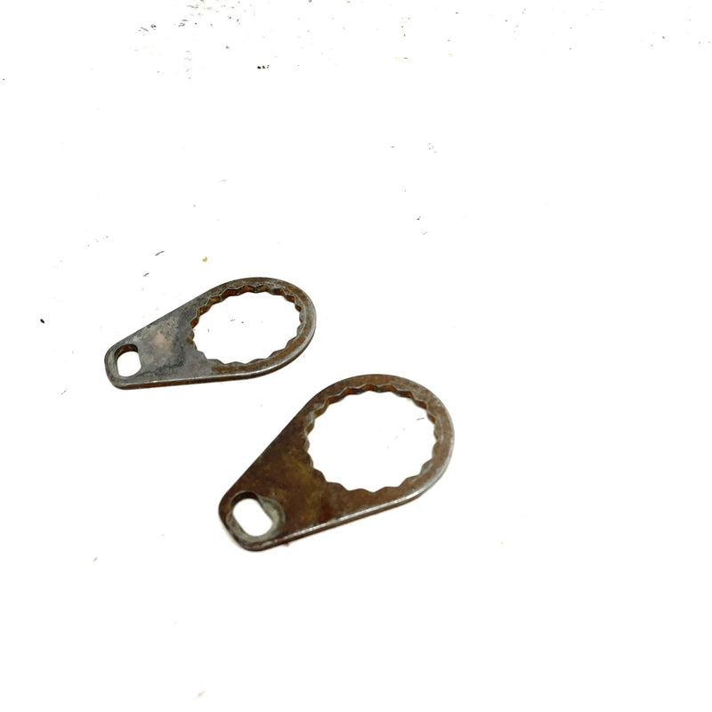 04-05 Polaris Ranger 500 4X4 OEM Pivot Bolt Retainer Pair 2202397 XP9.1