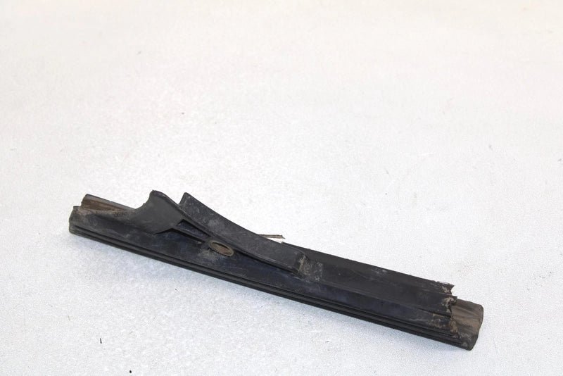 97 Polaris Xplorer 400l Oem Chain Guide 5430776 5430952 Q1617
