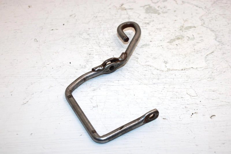 1986 Honda Trx 125 Oem Rear Fender Latch Lever 50221-VM6-000 AH41