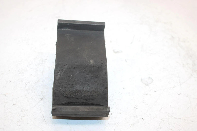 00 Yamaha Sx500r Oem Stopper 1 8CS-23743-00-00 SY0