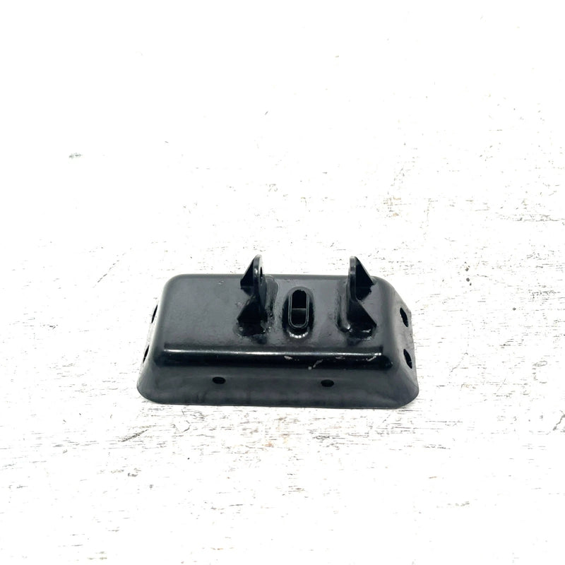 00-01 Arctic Cat 500 OEM Upper Engine Mount Bracket 0506-374 AA36