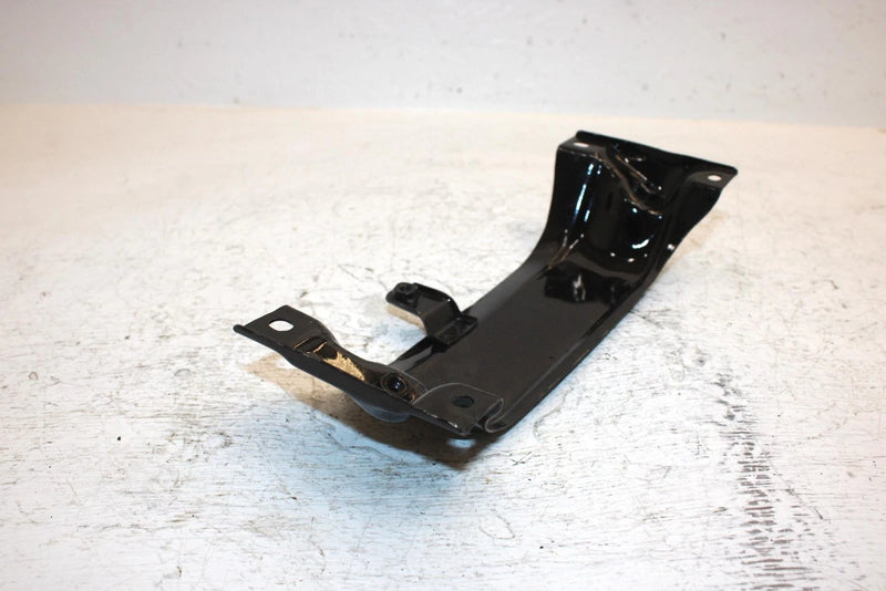 1986 Honda Trx 350 A Fourtrax 4x4 Oem Front Seat Base Bracket 77215-HA7-670 AH43