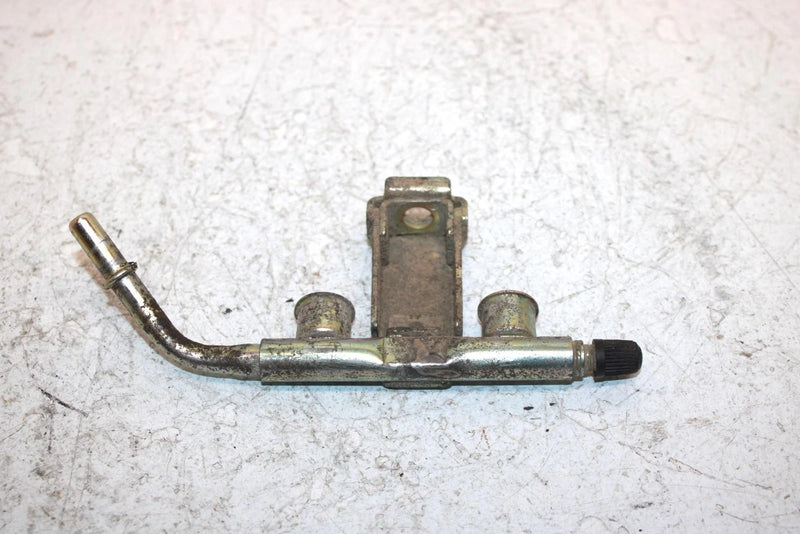 2005 Polaris Sportsman 800 Oem Dual Point Fuel Rail 2520451 AP146