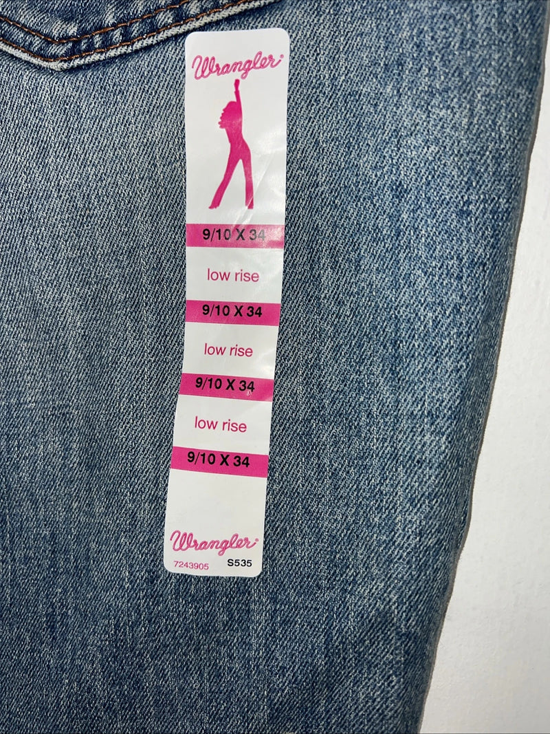 New Women’s Wrangler Light Wash Low Rise Denim Jeans. 9/10x34 N-7