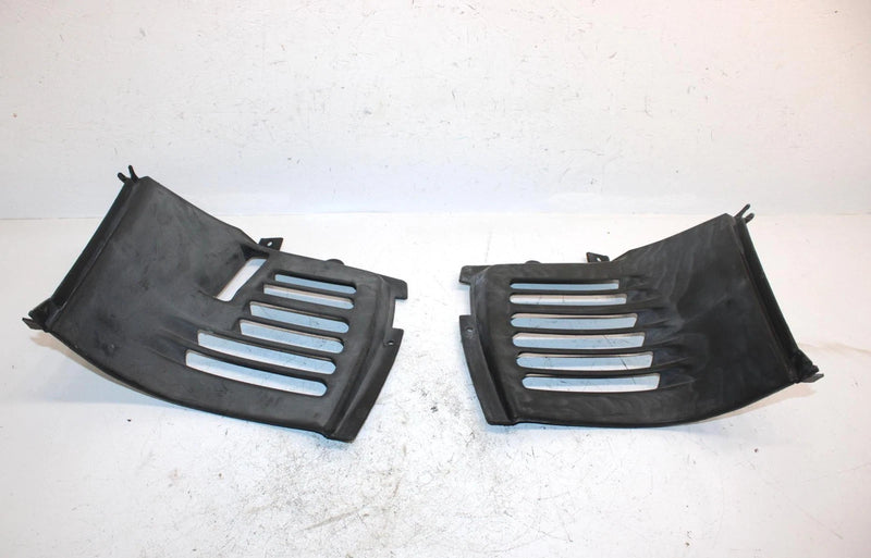 94 Yamaha Vmax 600 Oem Side Louver Set 89A-77131-01-00 89A-77132-01-00 SY2