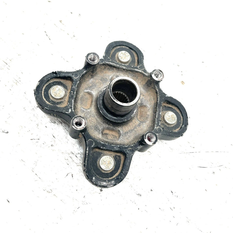2015 Polaris Ranger 570 4x4 Full Size OEM Front Wheel Hub 5137387-067 XP10