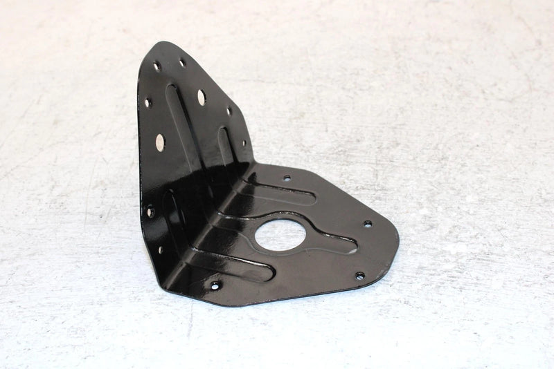 1995 Yamaha Vmax 500 Oem Skid Bracket Set 8CL-21910-00-00 SY34