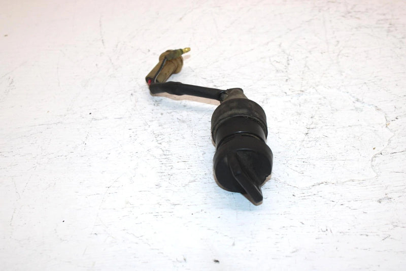 1986 Yamaha  Moto 4 Oem Ignition Key Switch 2FH-82510-09-00 AY7