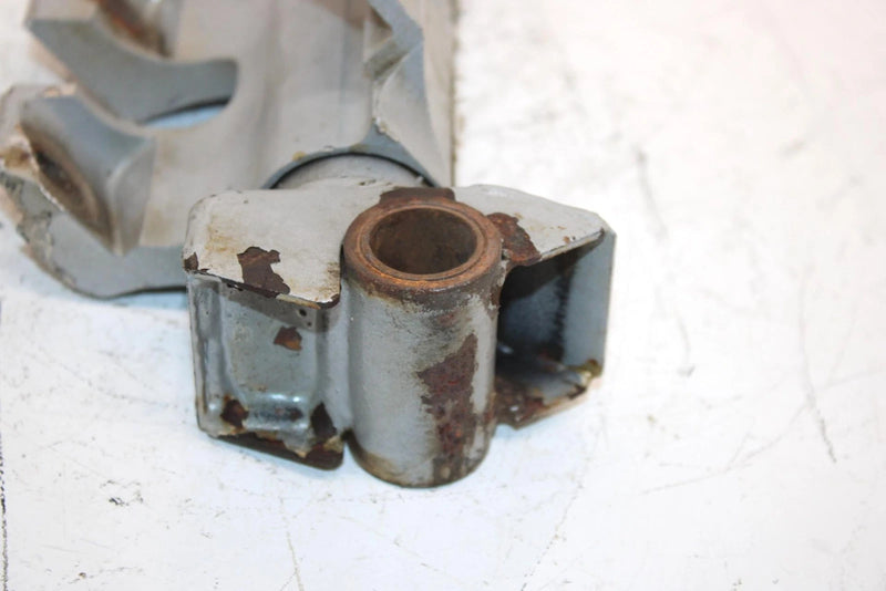 04 Arctic Cat Bearcat Wide Track Oem Right Spindle 1703-384 SA234