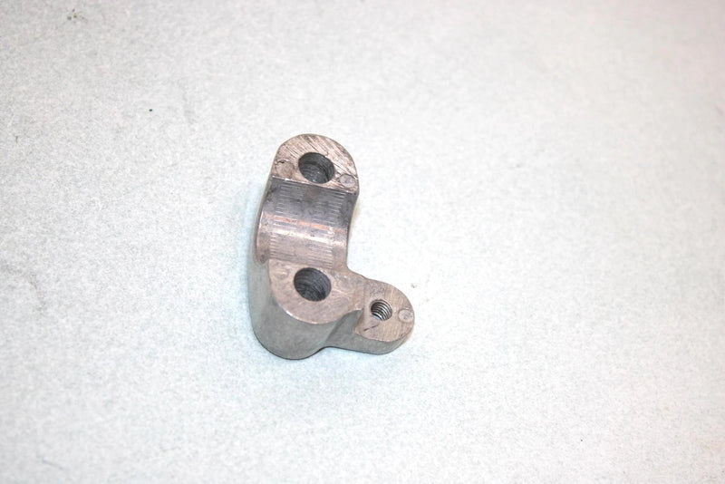 06 Honda Trx 350 Fe A  Oem Left Handlebar Mount 53130-HB3-770 AH24