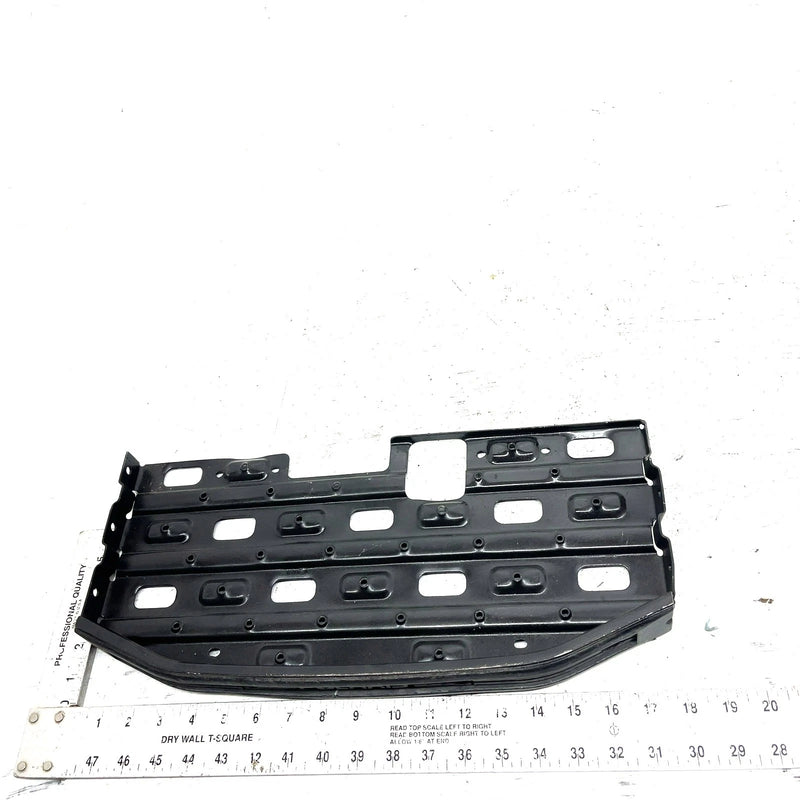 95-98 Polaris Magnum 425 4X4 OEM Right Footrest 1040351-067 AP232
