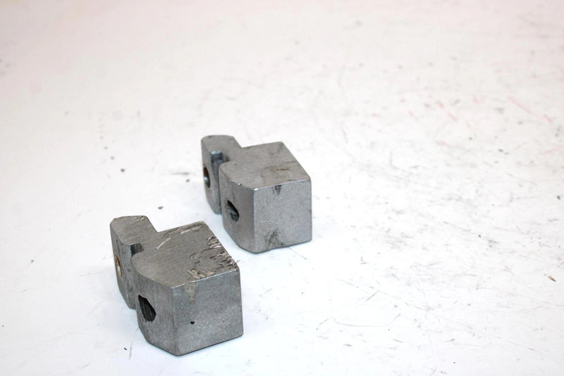1987 Polaris 400 Oem Bogie Wheel Bracket Pair 5130570 SP61