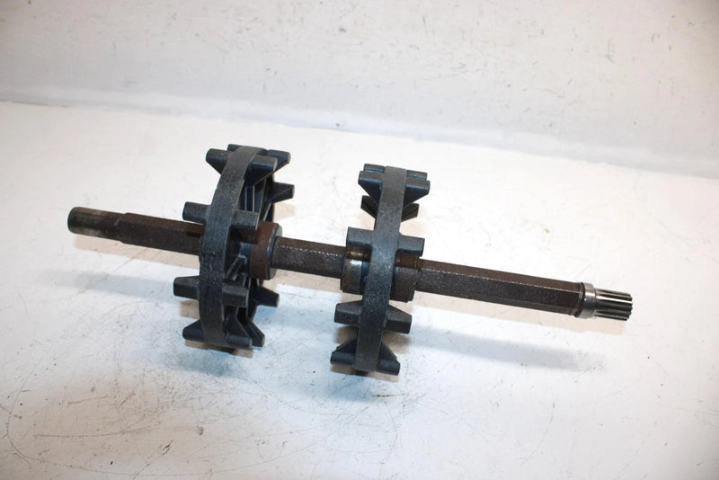 92 Polaris Indy 440 Oem Drive Cog Axle 1590224 SP48