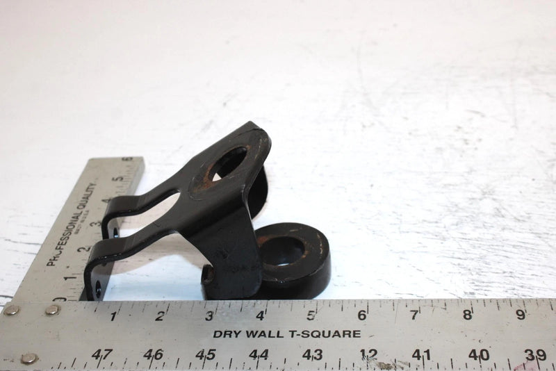 1994 Yamaha Vmax 600 Oem Front Upper Left Mount W/Bushing 82M-21415-00-00 SY25