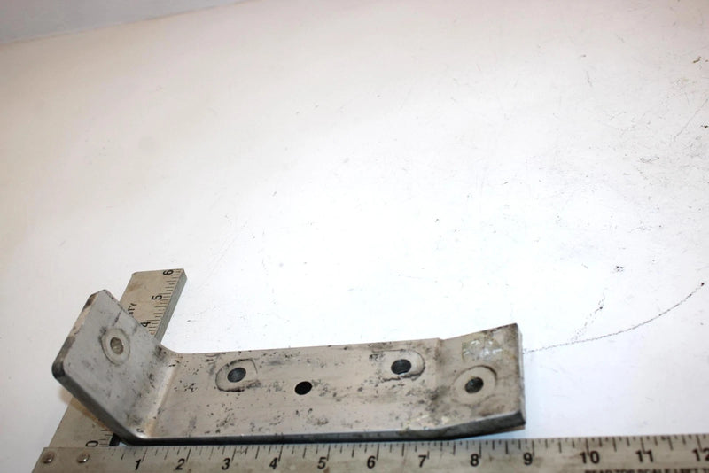 06 Polaris Indy 500 Oem Left Motor Mount Plate 5245473 SP199