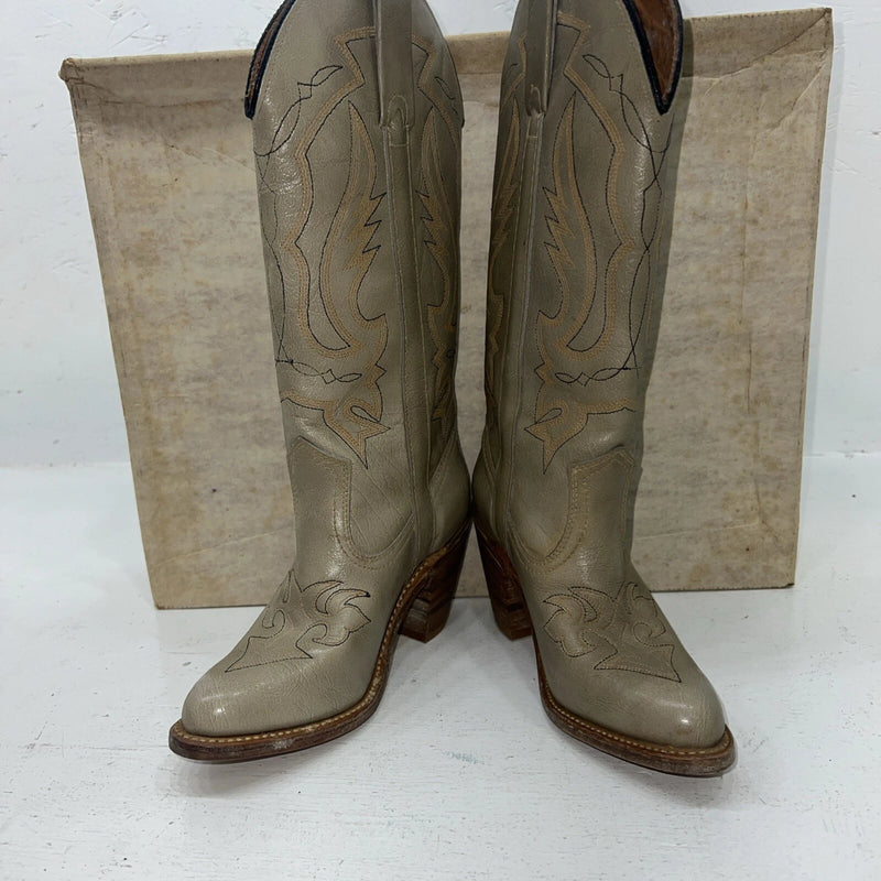 New Women’s Gray Fashion Capzeio Cowboy Boots. L538 5.5 5 1/2. 20-45