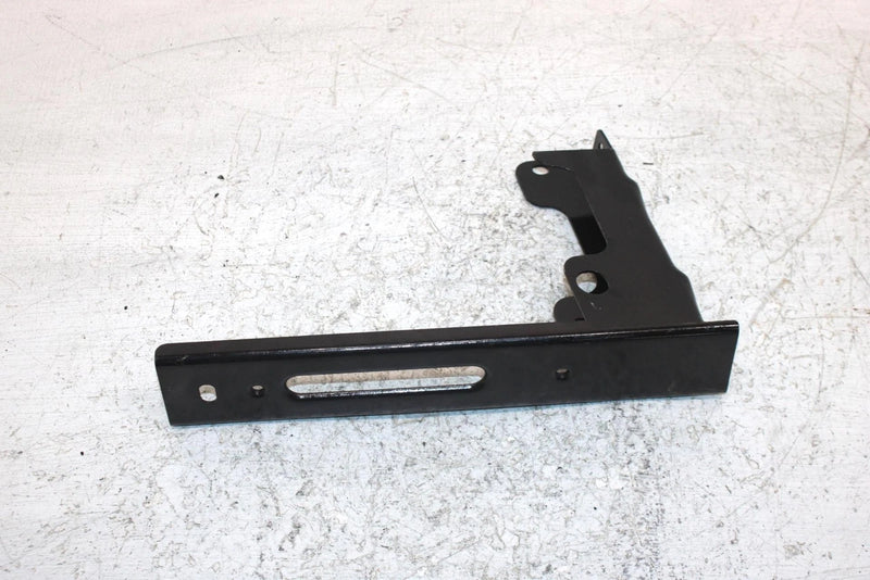 2004 Polaris Magnum 330 Oem Right Front Rack Mount 1014101-067 AP159