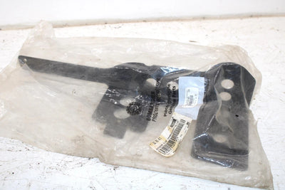 2001 Ski-doo Mxz 600 Oem Right Slide Tunnel Bracket (NOS) 518319743 SS90