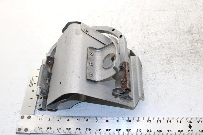 1995 Yamaha Vmax 500 Oem Left Footwell 8AB-21926-00-00 SY34