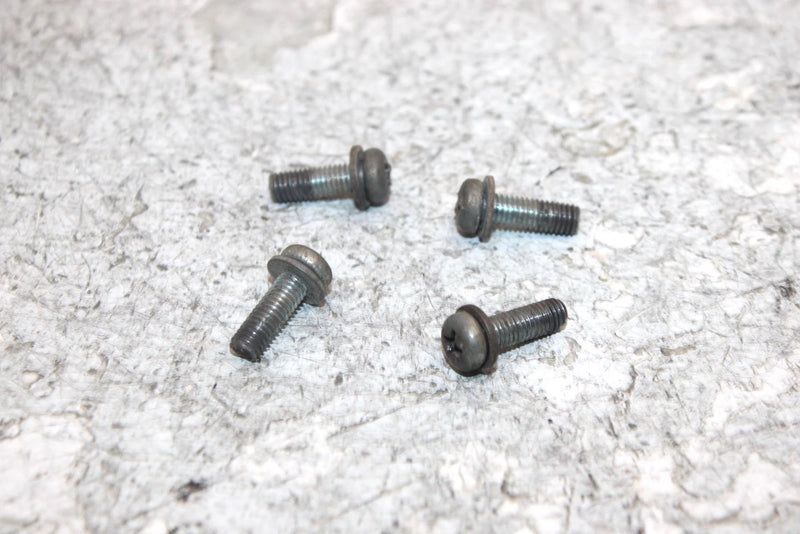 1994 Yamaha  Timberwolf 4wd Oem Air Box Lid Bolt Set Of 4  97885-05016-00 AY25