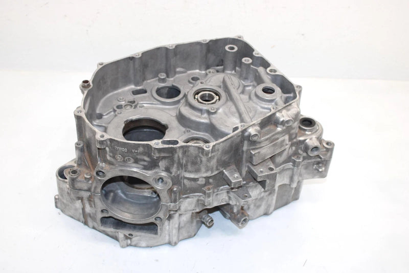 88 Yamaha  Big Bear 350 Yfm350fwu 4x4 Oem Crankcase 1YW-15100-09-00 AY20