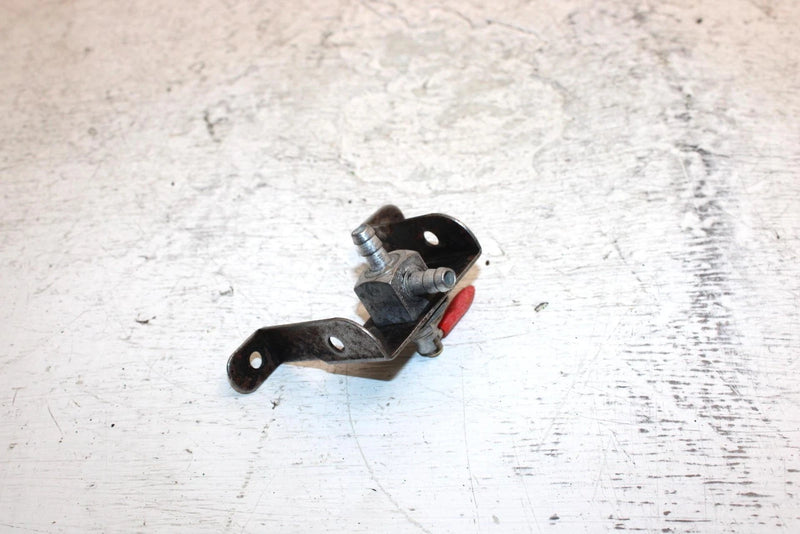 1998 Arctic Cat Zl 500 Oem Fuel Shut Off W/Bracket 0770-614 SA16 