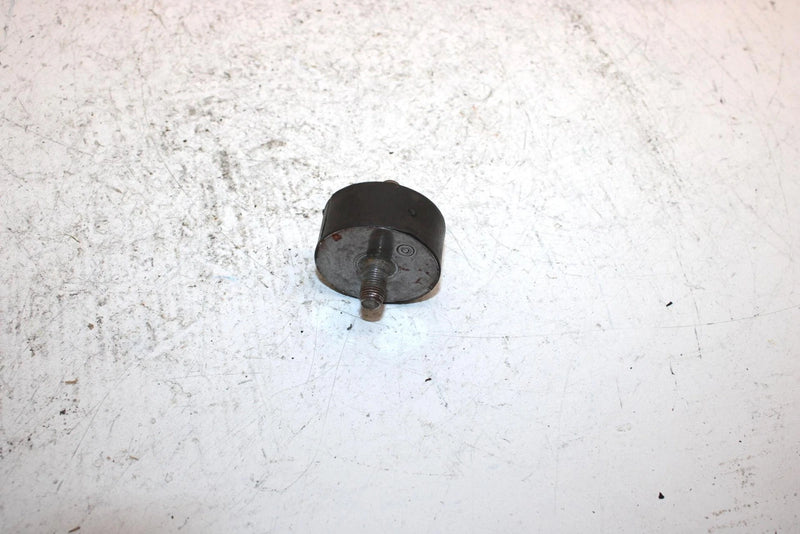 2001 Polaris Magnum 325 Oem Engine Mount Dampner 3110068 3022074 AP98