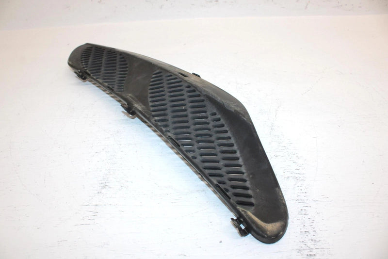 2002 Ski-doo Mxz 500 Oem Left Center Hood Vent Grille 517302031 SS16