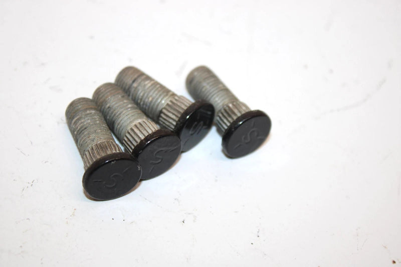 02 Polaris Magnum 325 4x4 Freedom Oem Front Hub Stud Set Of 4 7515523 AP36