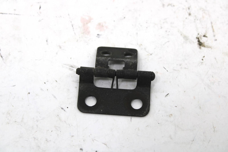 1985 Yamaha Enticer 340 Oem Storage Compartment Hinge 8K4-77470-00-00 SY132