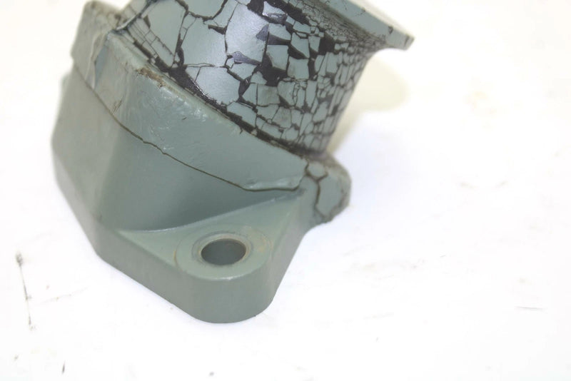 Yamaha OEM Rubber Engine Mount 63M-44517-01-94 Q4153