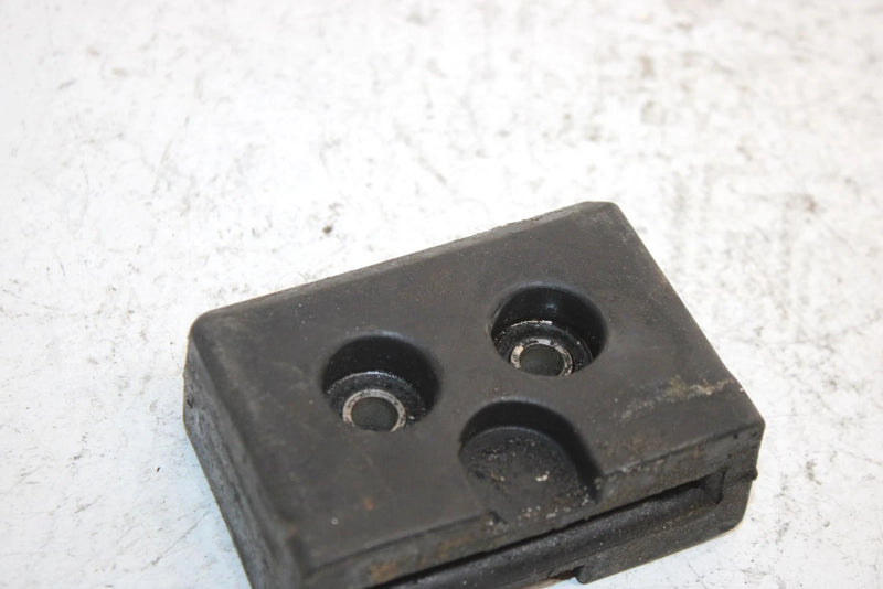 1990 Kawasaki 650 Ts Oem Waterbox Mount Dampner 92160-3731 JK8