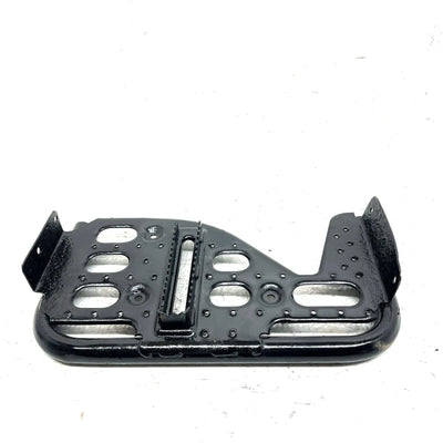 00-01 Arctic Cat 500 4x4 Automatic OEM Right Footrest 0506-338 AA32