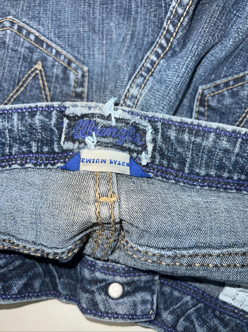 New Women’s Wrangler Mid Rise Denim Jeans. 9/10x36 L-12