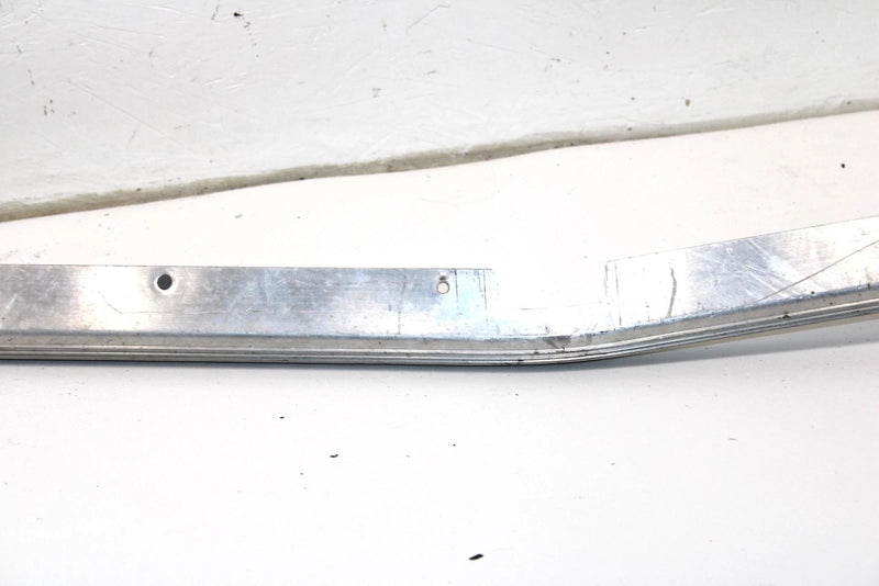 09 Polaris Switchback Dragon Oem Right Tunnel Gripper 5136156 SP161