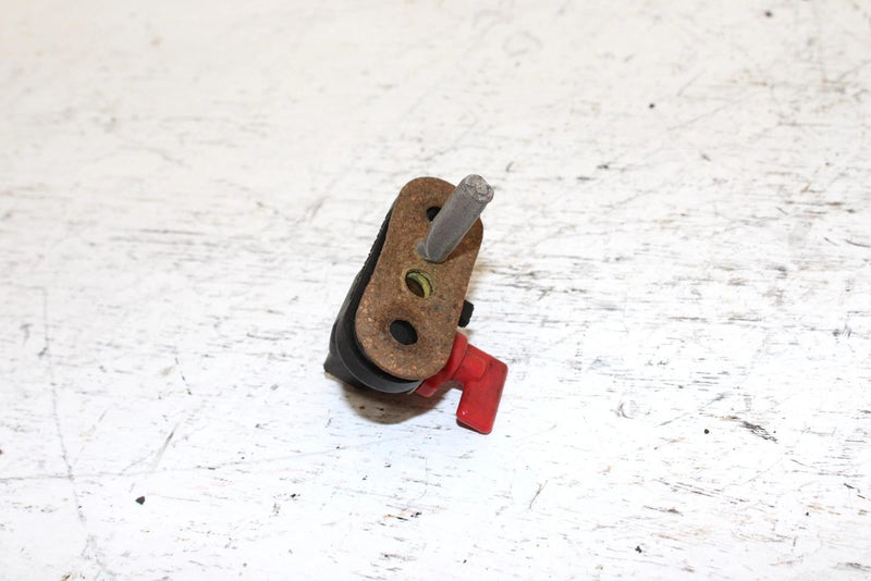 1997 Polaris Sport 400l Oem Fuel Petcock 7051006 AP214