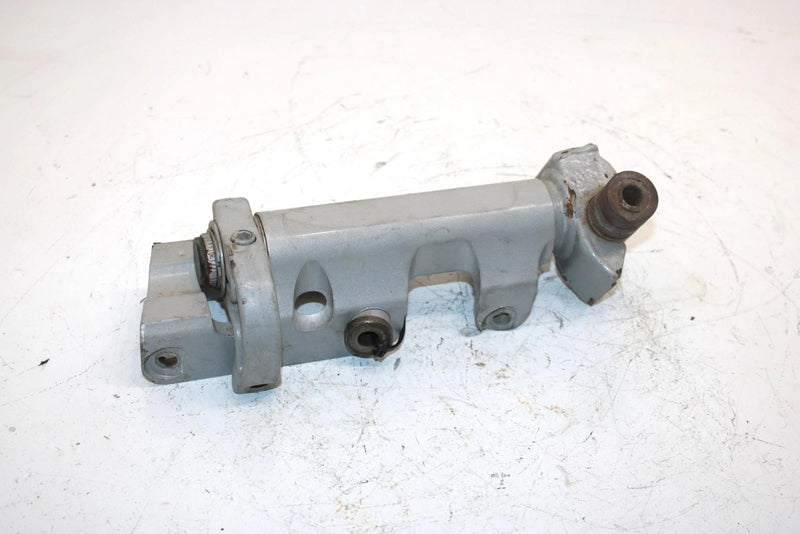 06 Arctic Cat Crossfire 600 Efi Sno Pro Oem Right Steering Knuckle 1703-630 SA18